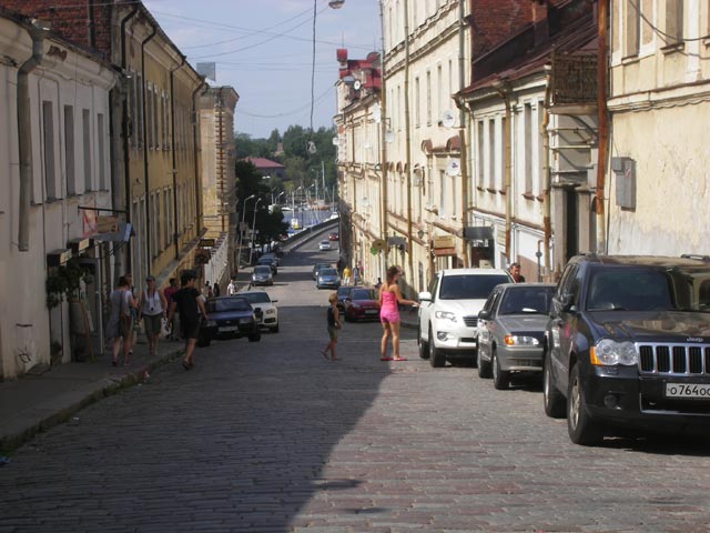 Крепостная улица,  памятник средневековой архитектуры 1881_640x480_fortress_street.jpg